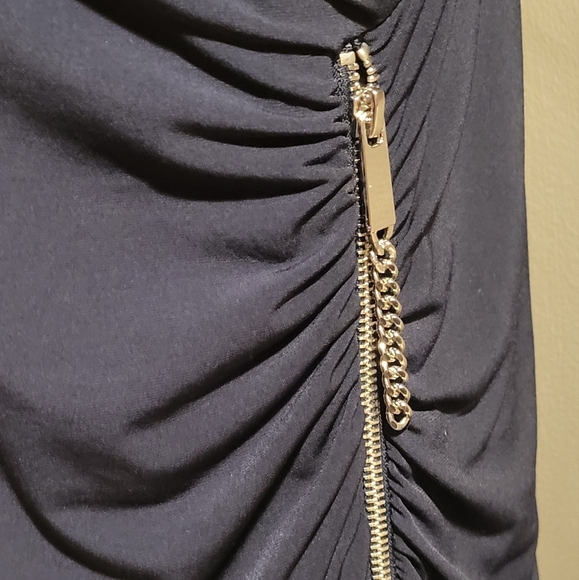 Chico Vneck Sleeveless Side Zipper Decal Dress in Black Size 0 - Picture 2 of 5